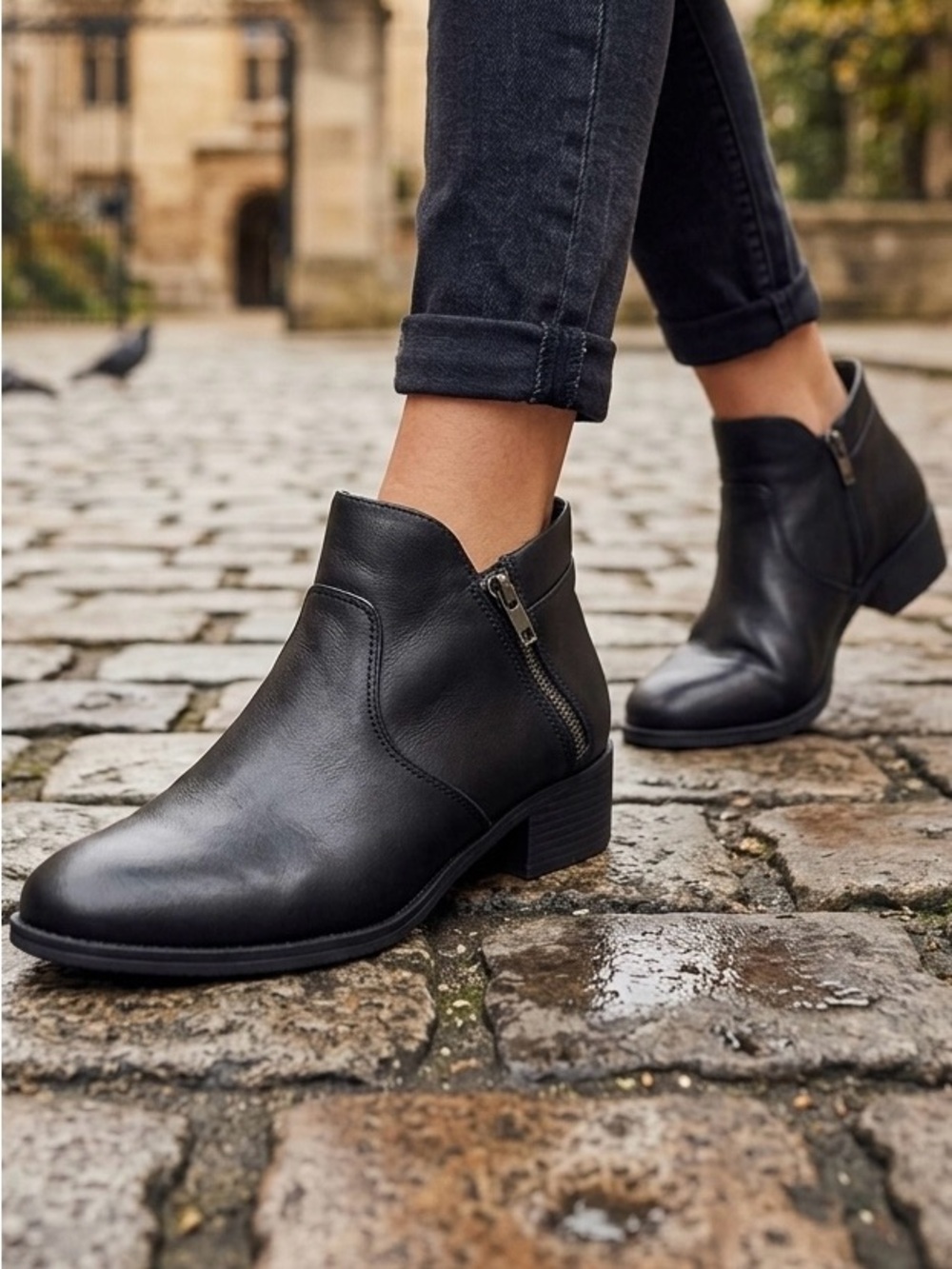 SUN + STONE Adeline Black Faux Leather Ankle Booties Side Zip Size 8.5